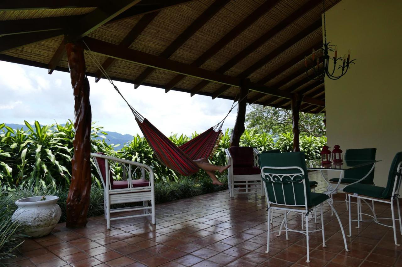 Sanlaz Lodge Jesus