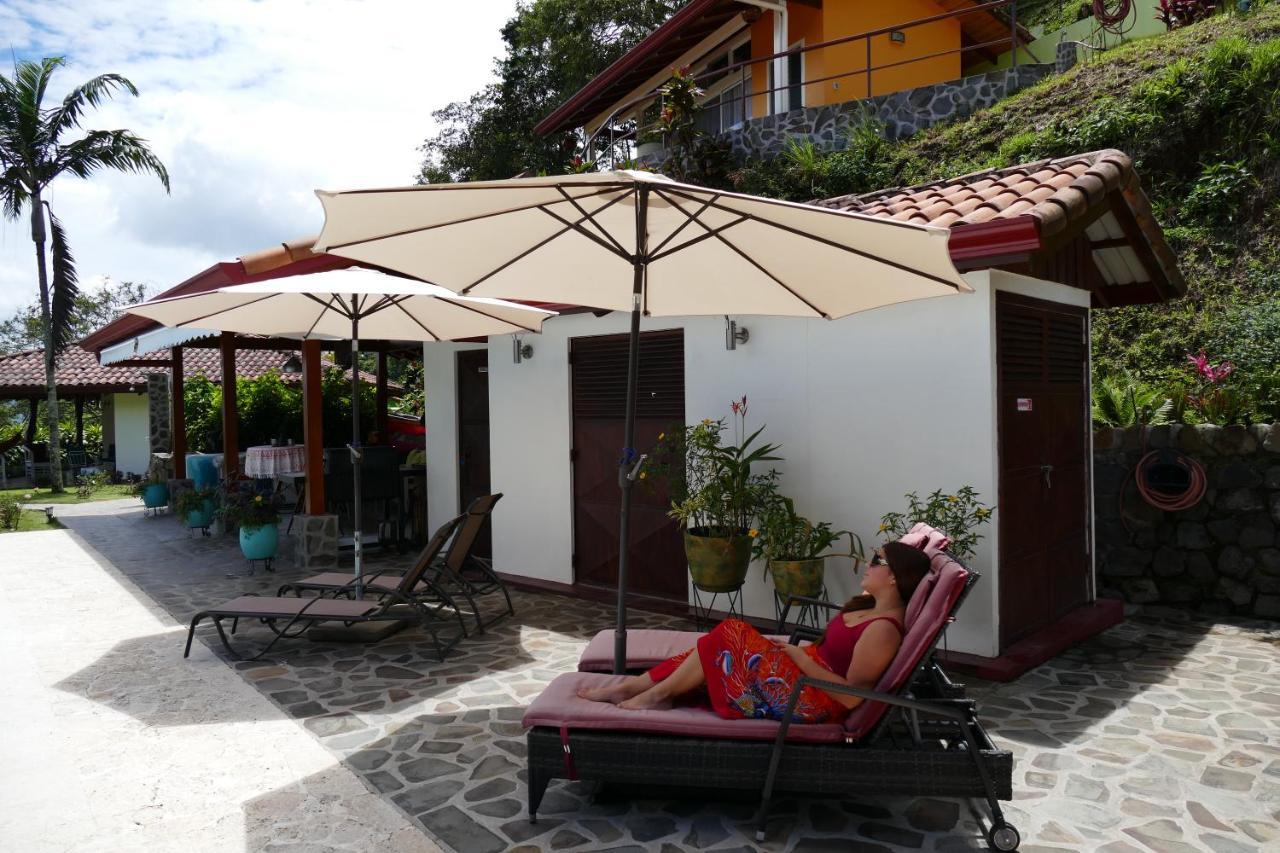 Lodge Sanlaz Jesus